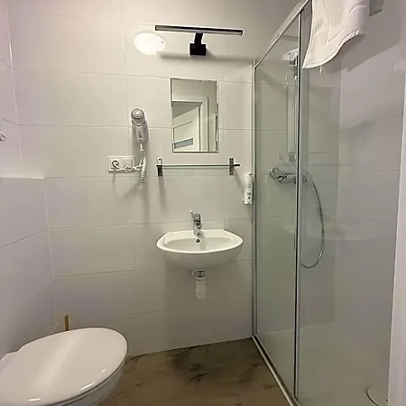Dom Wczasowo Rekreacyjny Zgoda Resort *